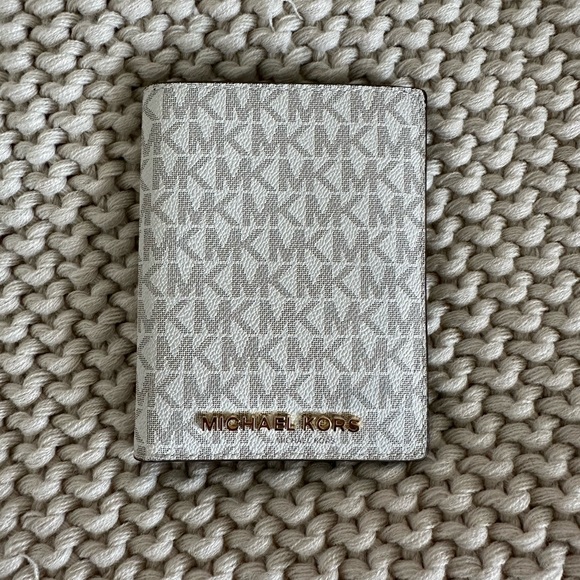 MICHAEL Michael Kors Accessories Michael Michael Kors Passport